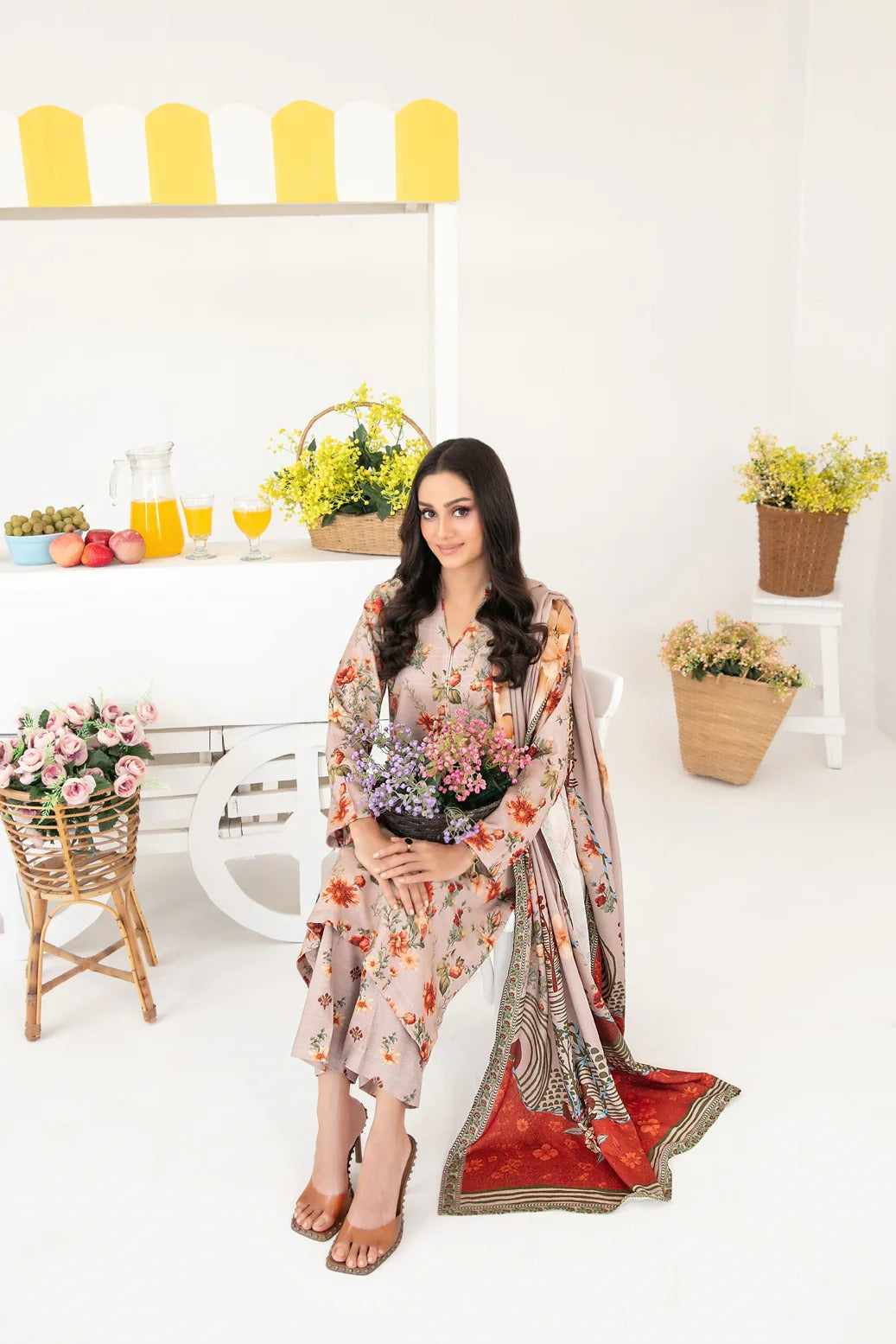 🌿Tawakkal Zurina Printed Premium 3-Piece Suit – D-4477 🌿 زرینہ پرنٹڈ پریمیم 3 پیس سوٹ – D-4477
