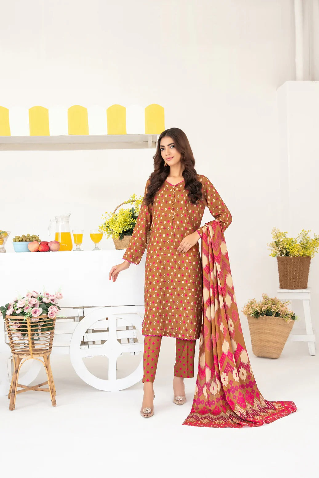 🍃Tawakkal Zurina Printed Premium 3-Piece Suit – D-4480 🍃 زرینہ پرنٹڈ پریمیم 3 پیس سوٹ – D-4480