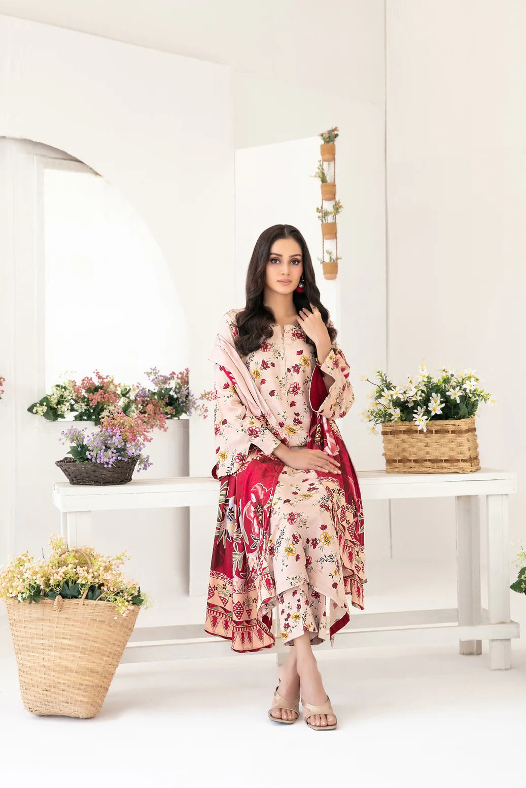 🍃Tawakkal Zurina Printed Premium 3-Piece Suit – D-4483 🍃 زرینہ پرنٹڈ پریمیم 3 پیس سوٹ – D-4483