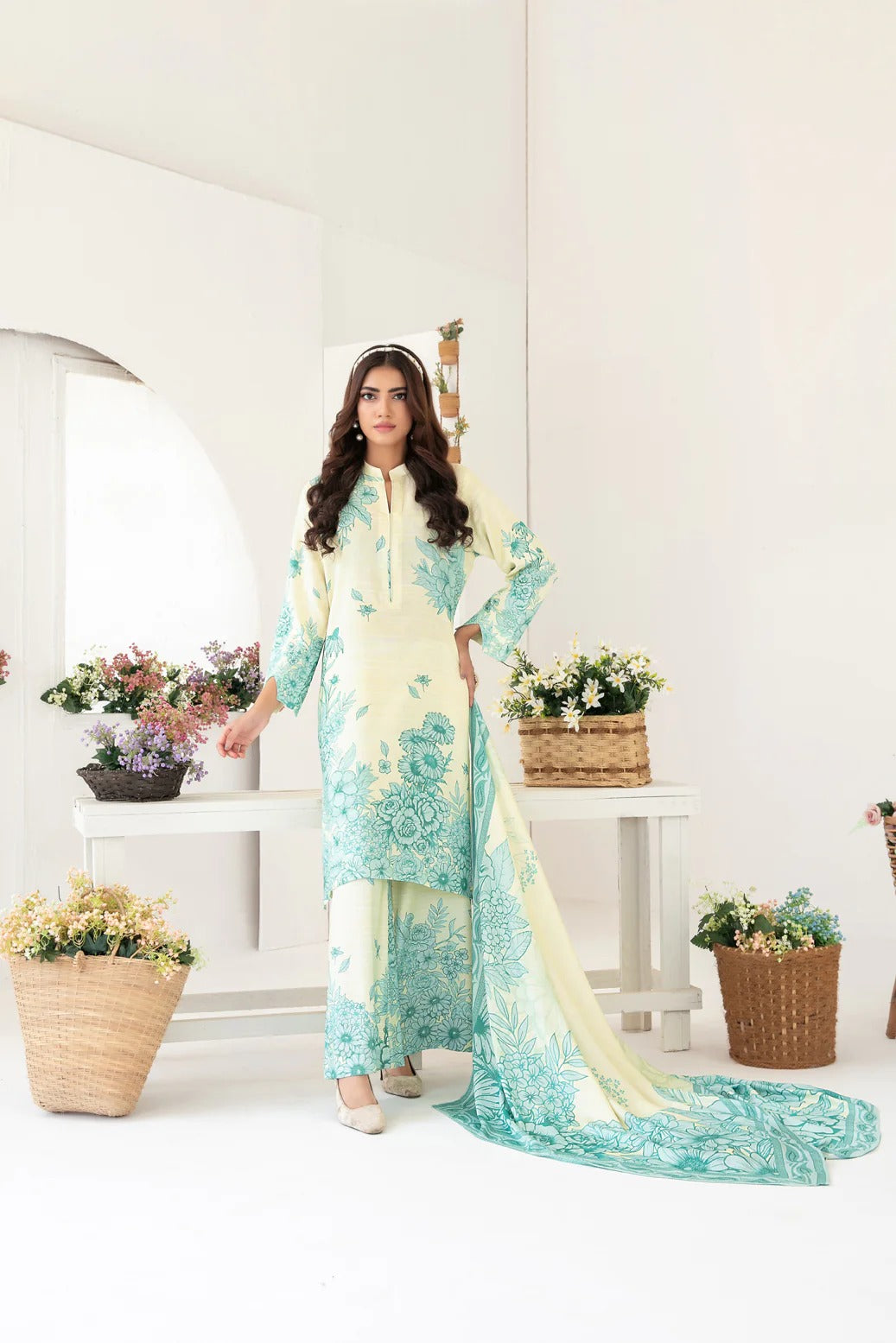 🍂 Tawakkal Zurina Printed Premium 3-Piece Suit – D-4479 🍂 زرینہ پرنٹڈ پریمیم 3 پیس سوٹ – D-4479