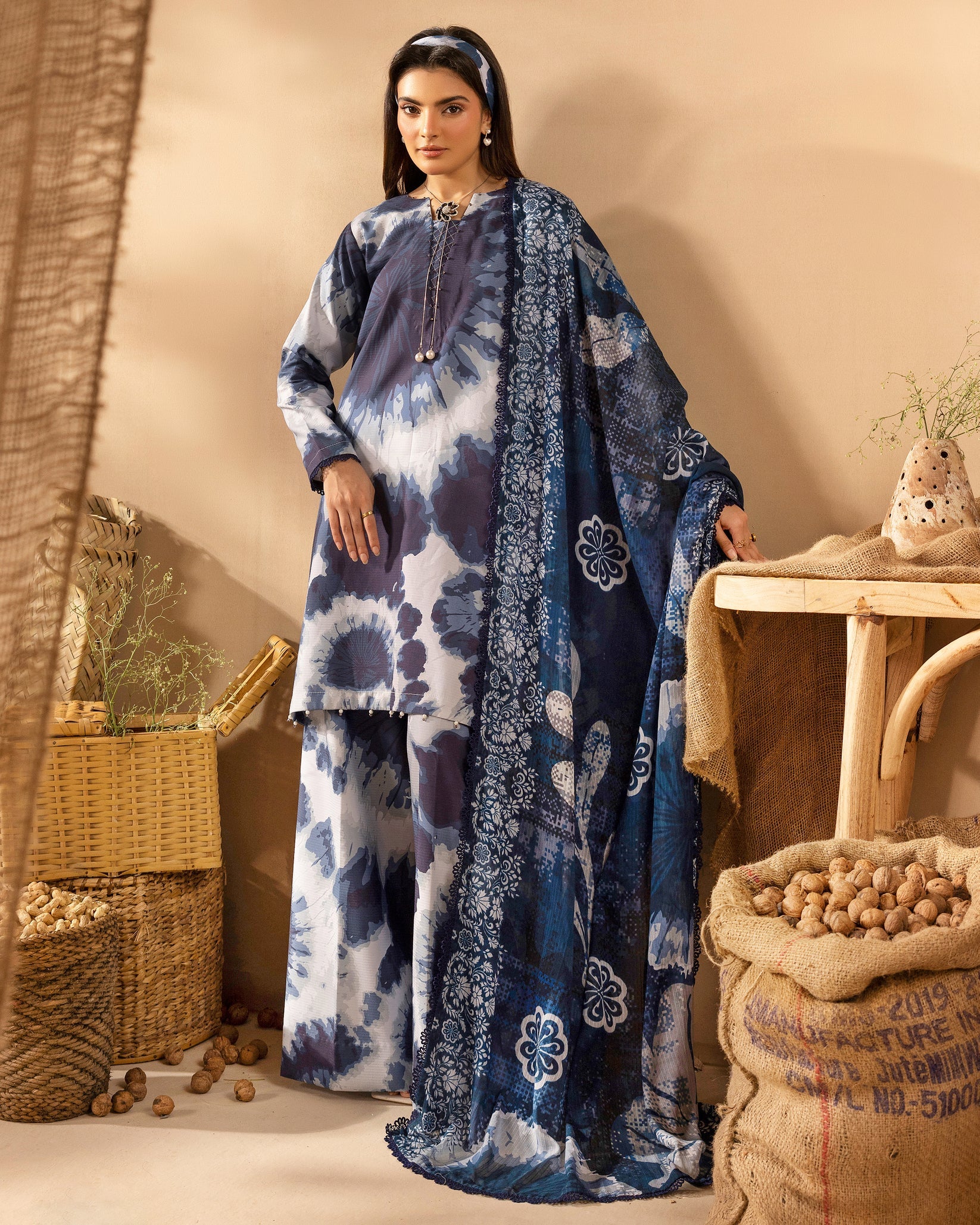 ❄️ OMRE Exclusive Winter Collection Vol.04 – Staple Dora Digital Printed Suit (Design #02) ❄️ اومرے ایکسکلیوسو ونٹر کلیکشن والیم 04 – اسٹیپل ڈورا ڈیجیٹل پرنٹڈ سوٹ (ڈیزائن نمبر 02)
