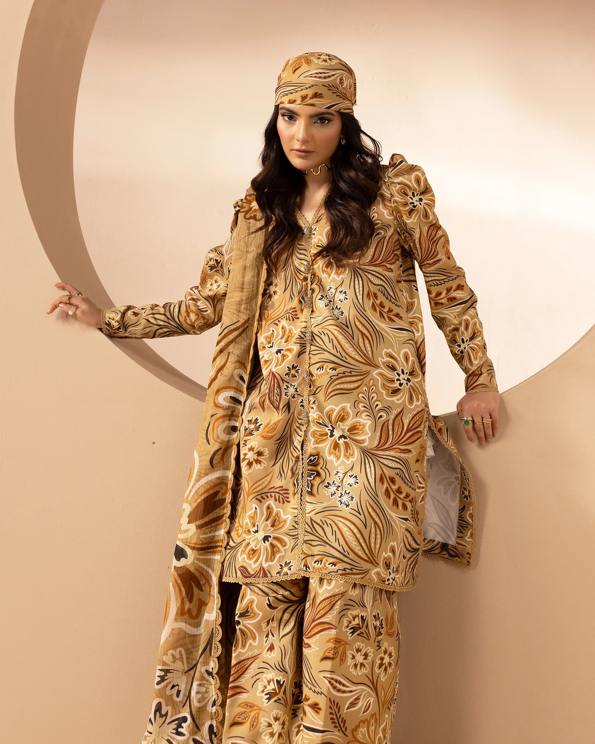 🌸 Omre Volume 1 – Design #2 | Unstitched Viscose Digital Printed Suit with Diamond Dupatta 🌸 امرے کلیکشن والیم 1 – ڈیزائن نمبر 2 | غیر سلا ہوا وسکوز ڈیجیٹل پرنٹڈ سوٹ ڈائمنڈ دوپٹے کے ساتھ