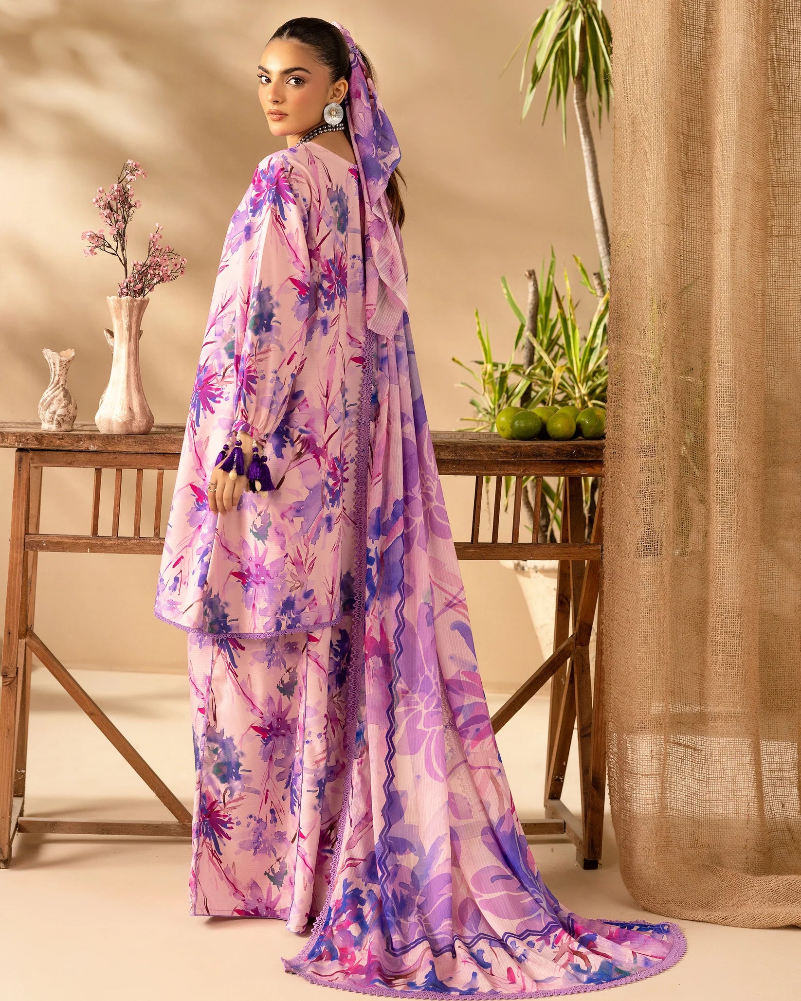 ❄️ OMRE Exclusive Winter Collection Vol.04 – Staple Dora Digital Printed Suit (Design #03) ❄️ اومرے ایکسکلیوسو ونٹر کلیکشن والیم 04 – اسٹیپل ڈورا ڈیجیٹل پرنٹڈ سوٹ (ڈیزائن نمبر 03)