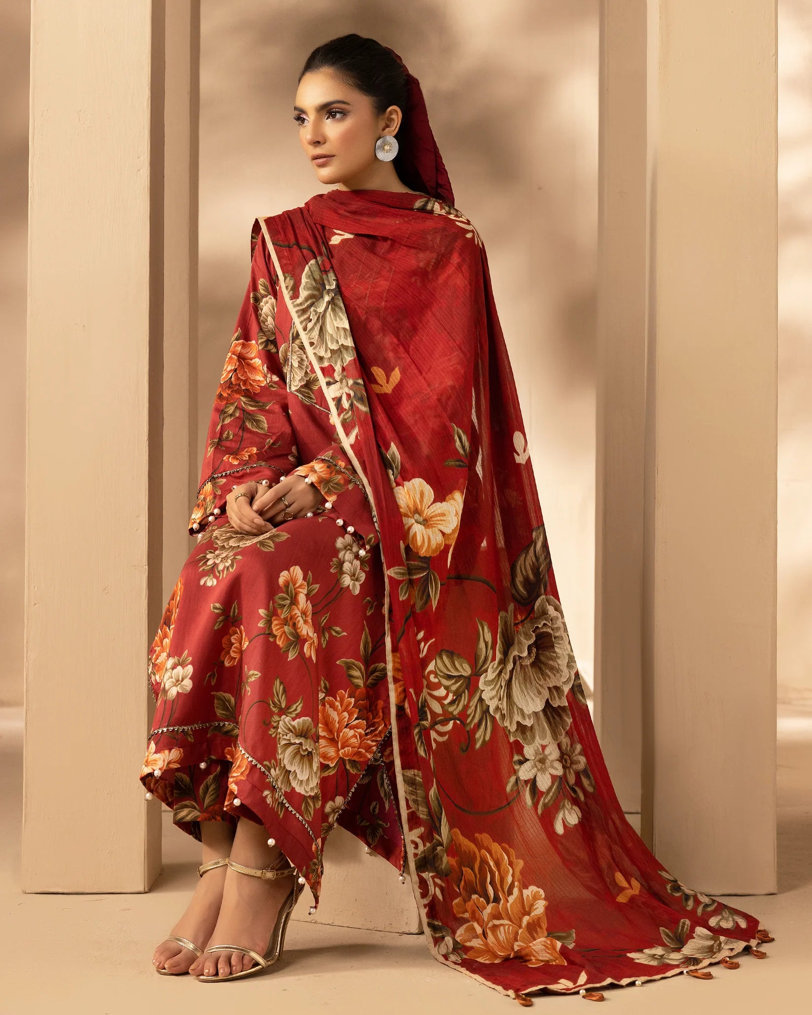 Omré Vol.1 Unstitched Viscose Digital Printed Suit – Design #04 | Diamond Digital Printed Dupatta | Winter Exclusive 2025 امرے والیوم 1 غیر سلا ہوا وسکوز ڈیجیٹل پرنٹڈ سوٹ – ڈیزائن نمبر 04 | ڈائمنڈ ڈیجیٹل پرنٹڈ دوپٹہ | ونٹر ایکسکلوسیو 2025