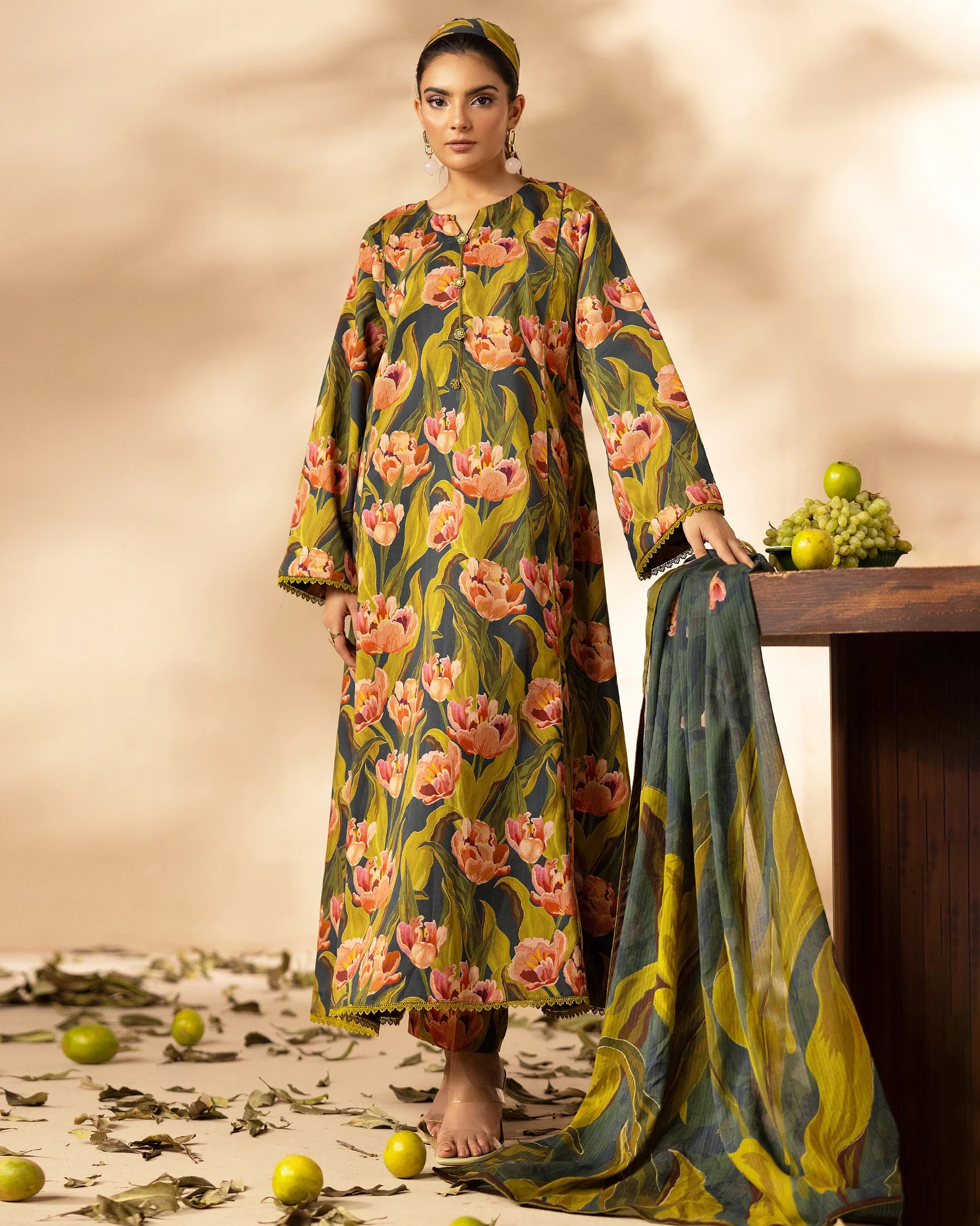 Omré Vol.1 Unstitched Viscose Digital Printed Suit – Design #06 | Diamond Digital Printed Dupatta | Winter Luxury 2025 امرے والیوم 1 غیر سلا ہوا وسکوز ڈیجیٹل پرنٹڈ سوٹ – ڈیزائن نمبر 06 | ڈائمنڈ ڈیجیٹل پرنٹڈ دوپٹہ | ونٹر لگژری 2025