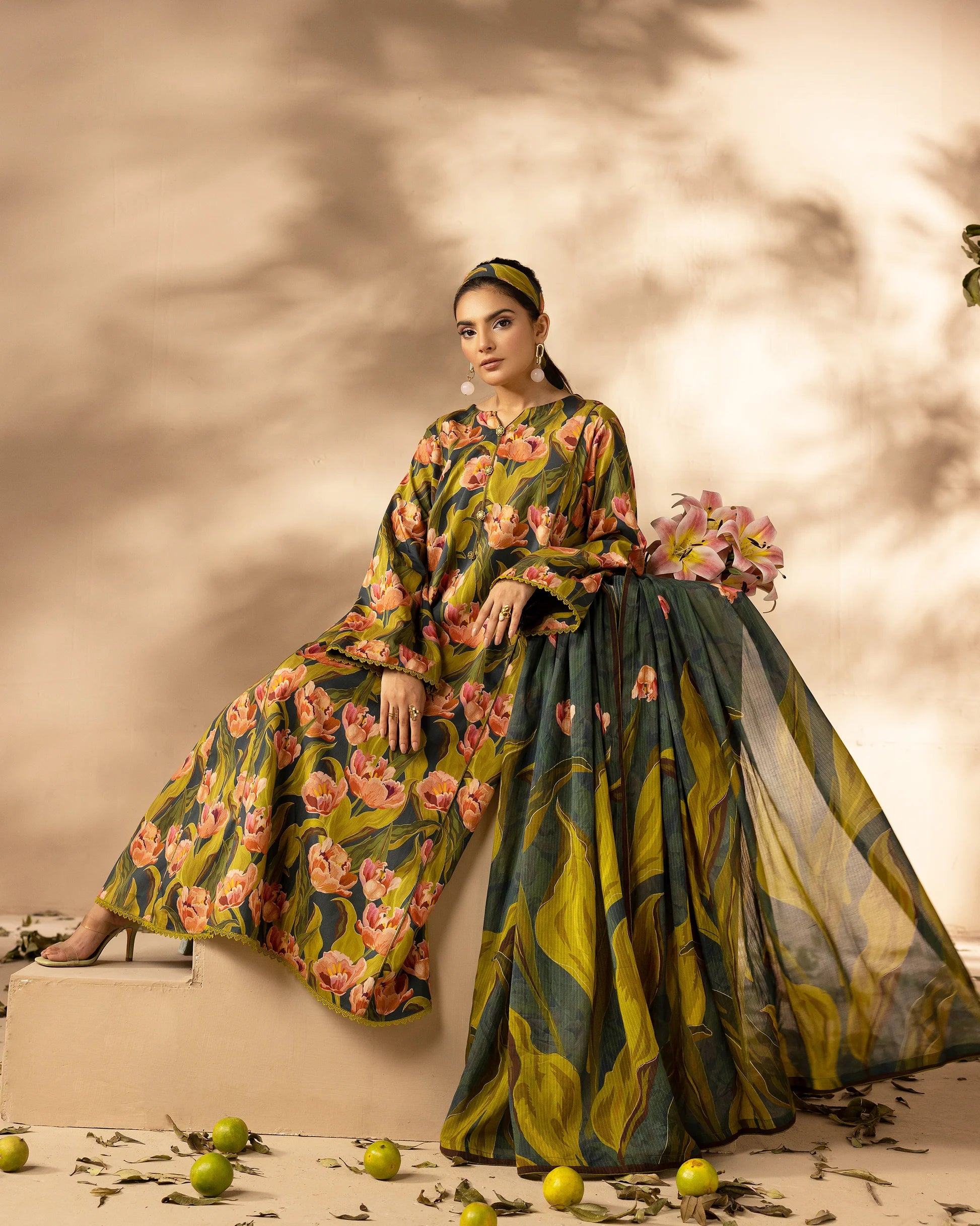 Omré Vol.1 Unstitched Viscose Digital Printed Suit – Design #06 | Diamond Digital Printed Dupatta | Winter Luxury 2025 امرے والیوم 1 غیر سلا ہوا وسکوز ڈیجیٹل پرنٹڈ سوٹ – ڈیزائن نمبر 06 | ڈائمنڈ ڈیجیٹل پرنٹڈ دوپٹہ | ونٹر لگژری 2025