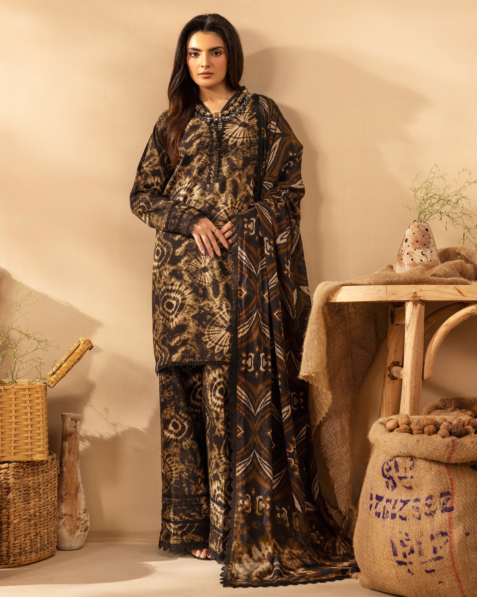 ❄️ OMRE Exclusive Winter Collection Vol.04 – Staple Dora Digital Printed Suit (Design #06) ❄️ اومرے ایکسکلیوسو ونٹر کلیکشن والیم 04 – اسٹیپل ڈورا ڈیجیٹل پرنٹڈ سوٹ (ڈیزائن نمبر 06)