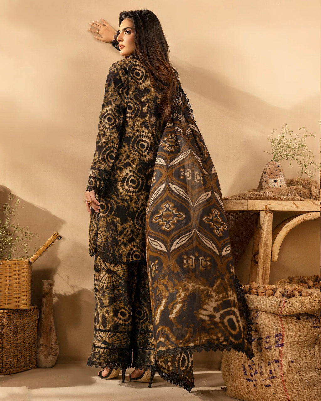 ❄️ OMRE Exclusive Winter Collection Vol.04 – Staple Dora Digital Printed Suit (Design #06) ❄️ اومرے ایکسکلیوسو ونٹر کلیکشن والیم 04 – اسٹیپل ڈورا ڈیجیٹل پرنٹڈ سوٹ (ڈیزائن نمبر 06)