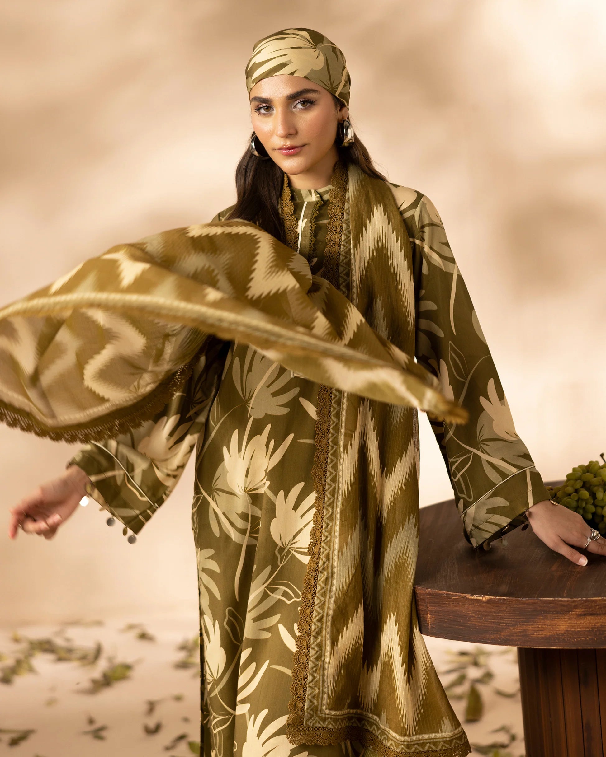 Omré Vol.1 Unstitched Viscose Digital Printed Suit – Design #07 | Diamond Digital Printed Dupatta | Winter Elegance 2025 امرے والیوم 1 اَن سٹچڈ وسکوز ڈیجیٹل پرنٹڈ سوٹ – ڈیزائن نمبر 07 | ڈائمنڈ ڈیجیٹل پرنٹڈ دوپٹہ | ونٹر نفاست 2025