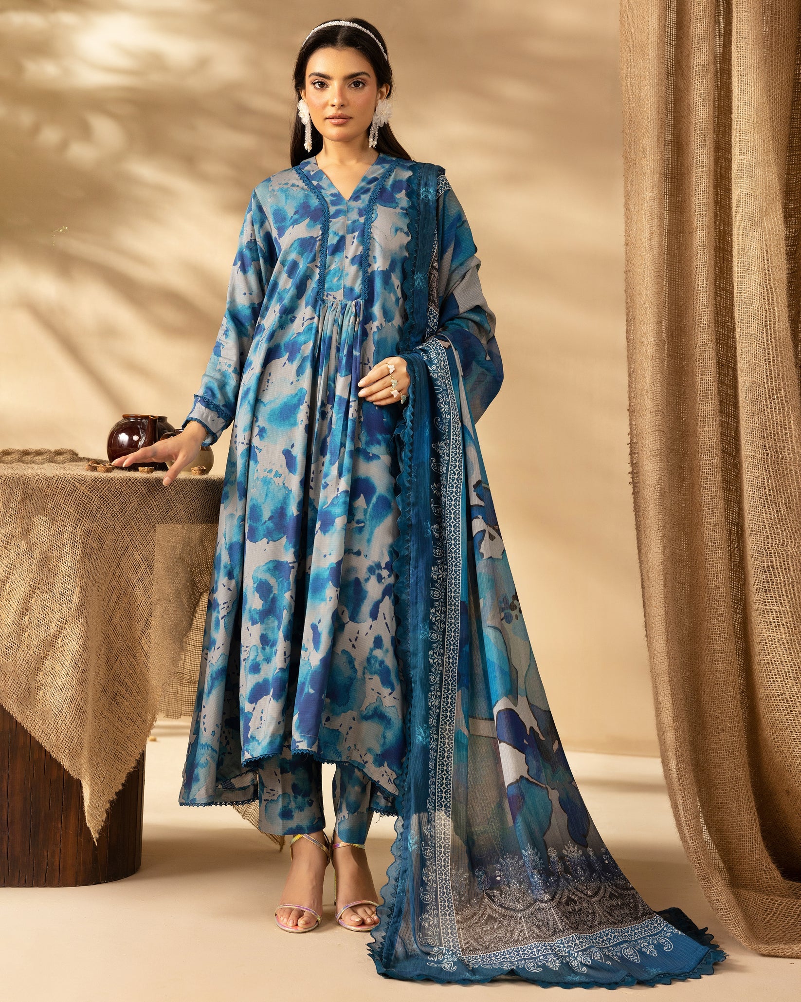 ❄️ OMRE Exclusive Winter Collection Vol.04 – Staple Dora Digital Printed Suit (Design #08) ❄️ اومرے ایکسکلیوسو ونٹر کلیکشن والیم 04 – اسٹیپل ڈورا ڈیجیٹل پرنٹڈ سوٹ (ڈیزائن نمبر 08)