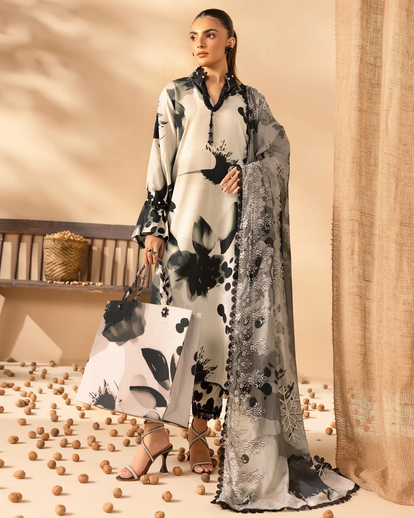 ❄️ OMRE Exclusive Winter Collection Vol.04 – Staple Dora Digital Printed Suit (Design #10) ❄️ اومرے ایکسکلیوسو ونٹر کلیکشن والیم 04 – اسٹیپل ڈورا ڈیجیٹل پرنٹڈ سوٹ (ڈیزائن نمبر 10)