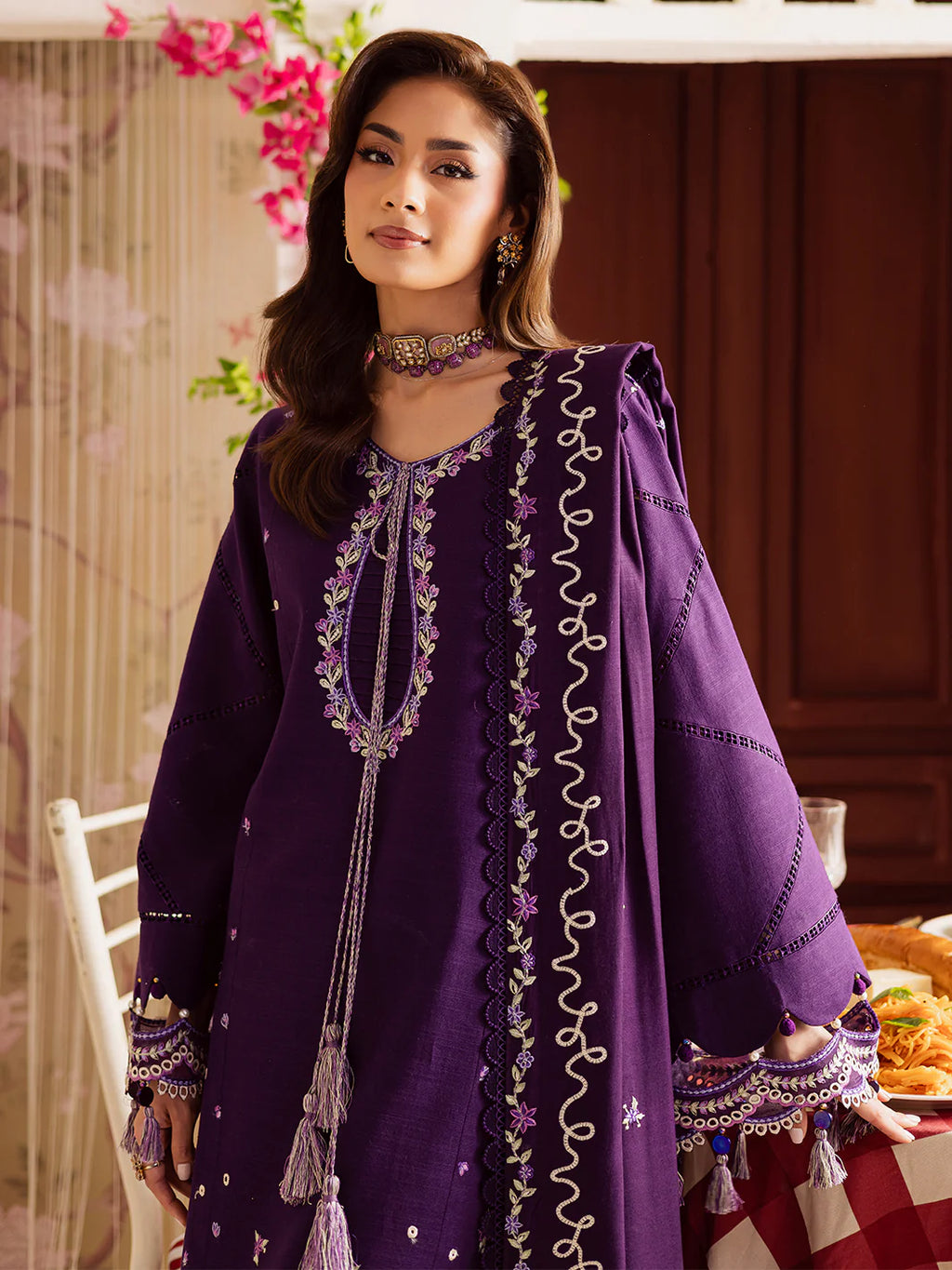 Mahnur Nova Khaddar ’25 – NK-02 | Plum Radiance | Premium Digital Printed Winter 3PC Suit ماہنور نووا کھدر ’25 – NK-02 | پلم ریڈیئنس | پریمیم ڈجیٹل پرنٹڈ ونٹر تین پیس سوٹ