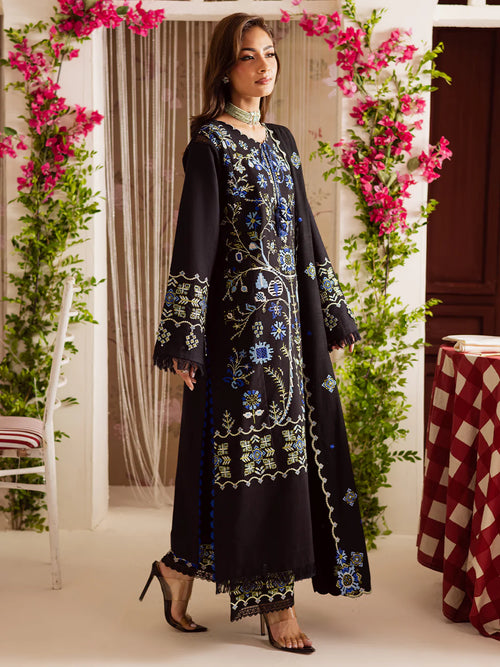 Mahnur Nova Khaddar ’25 – NK-04 | Sapphire Serenity | Premium Digital Printed Winter 3PC Suit ماہنور نووا کھدر ’25 – این کے-04 | نیلا سکون | پریمیم ڈجیٹل پرنٹڈ ونٹر تین پیس سوٹ