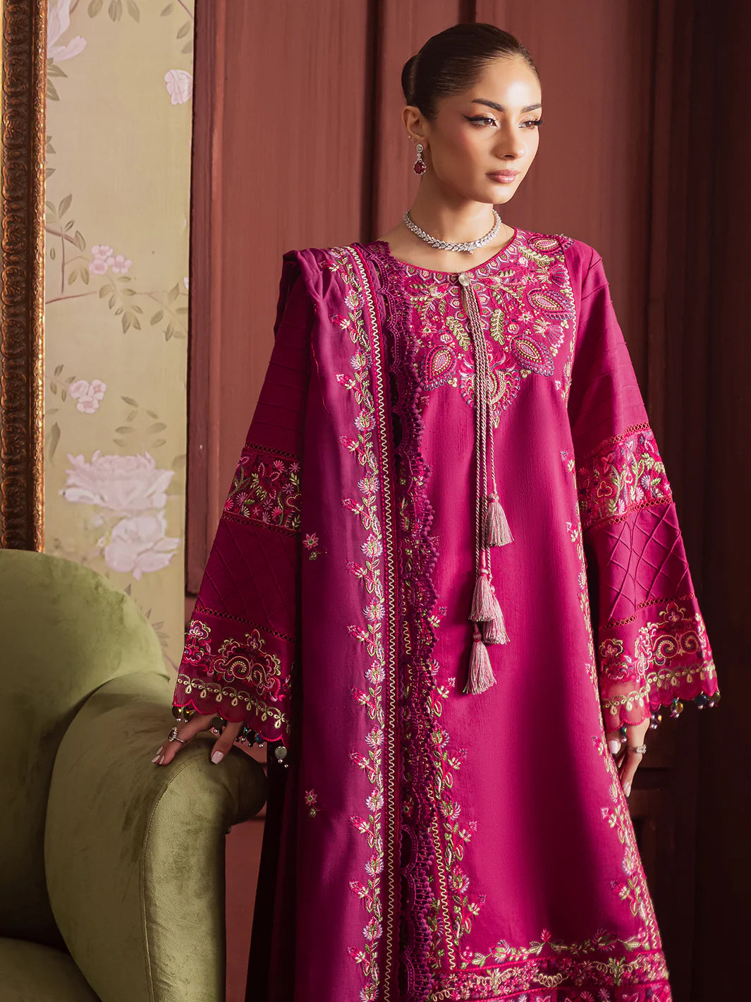Mahnur Nova Khaddar ’25 – NK-08 | Golden Dusk | Premium Digital Printed 3PC Winter Suit ماہنور نووا کھدر ’25 – این کے-08 | گولڈن ڈسک | پریمیم ڈجیٹل پرنٹڈ تین پیس ونٹر سوٹ