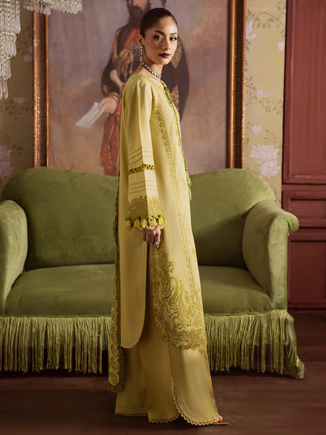 Mahnur Nova Khaddar ’25 – NK-10 | Honey Glow | Premium Digital Printed 3PC Winter Suit ماہنور نووا کھدر ’25 – این کے-10 | ہنی گلو | پریمیم ڈجیٹل پرنٹڈ تین پیس ونٹر سوٹ