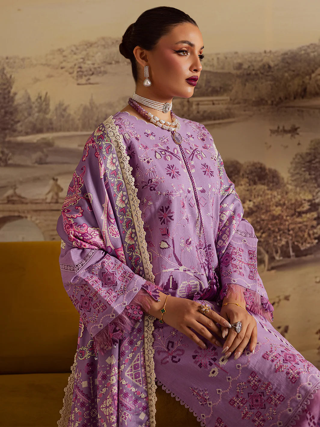Mahnur Nova Khaddar ’25 – NK-11 | Plum Radiance | Premium Digital Printed 3PC Winter Suit ماہنور نووا کھدر ’25 – این کے-11 | پلَم ریڈیئنس | پریمیم ڈجیٹل پرنٹڈ تین پیس ونٹر سوٹ