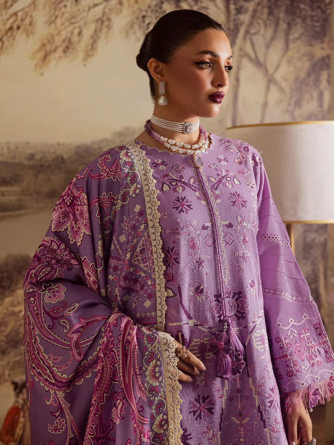 Mahnur Nova Khaddar ’25 – NK-11 | Plum Radiance | Premium Digital Printed 3PC Winter Suit ماہنور نووا کھدر ’25 – این کے-11 | پلَم ریڈیئنس | پریمیم ڈجیٹل پرنٹڈ تین پیس ونٹر سوٹ