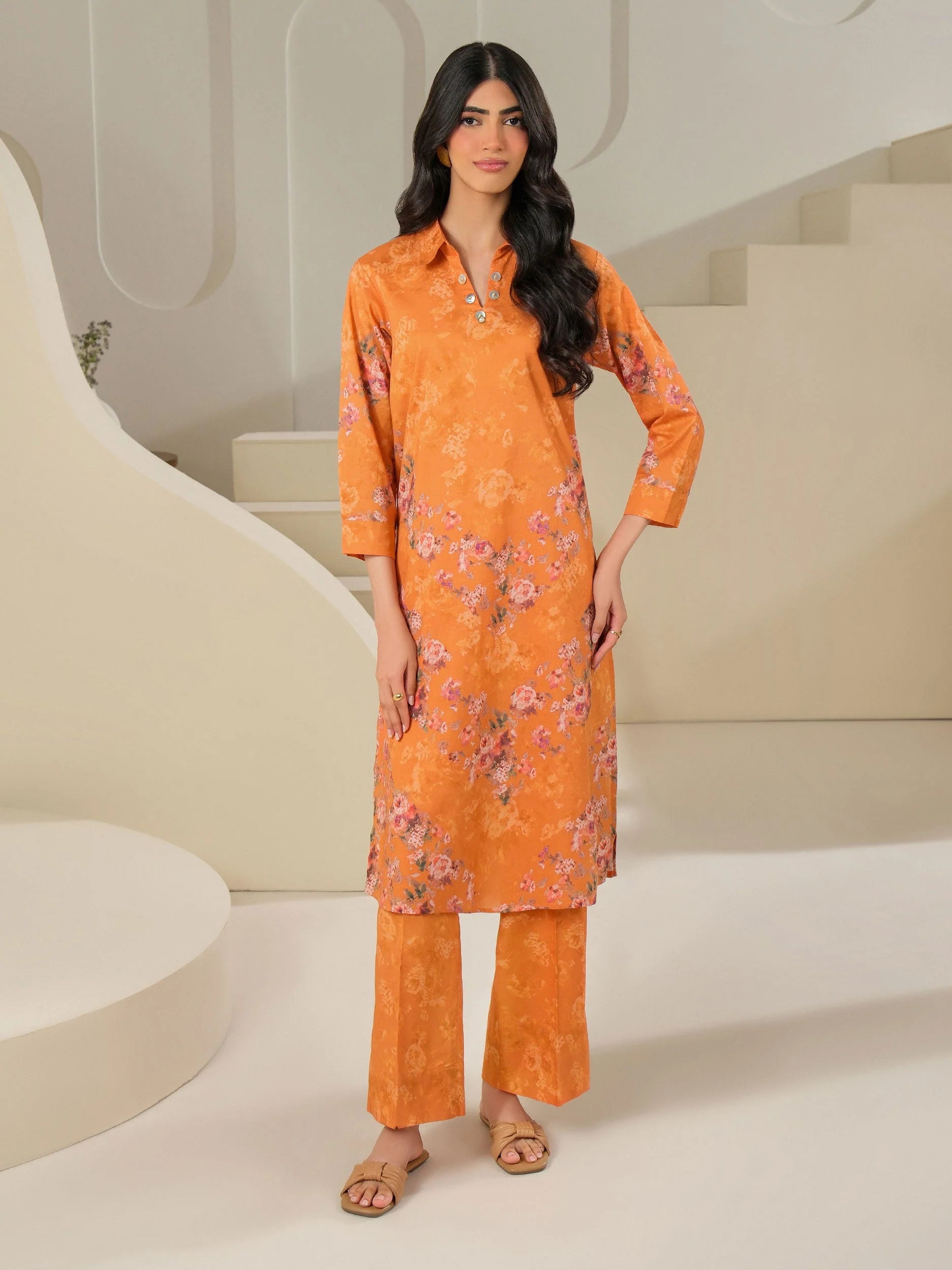 Limelight Unstitched Printed 2 Piece Cambric Suit – U3956 Orange | Rizwan Fabrics لیم لائٹ غیر سلا ہوا پرنٹڈ دو پیس کیمبریک سوٹ – U3956 اورنج | رضوان فیبریکس