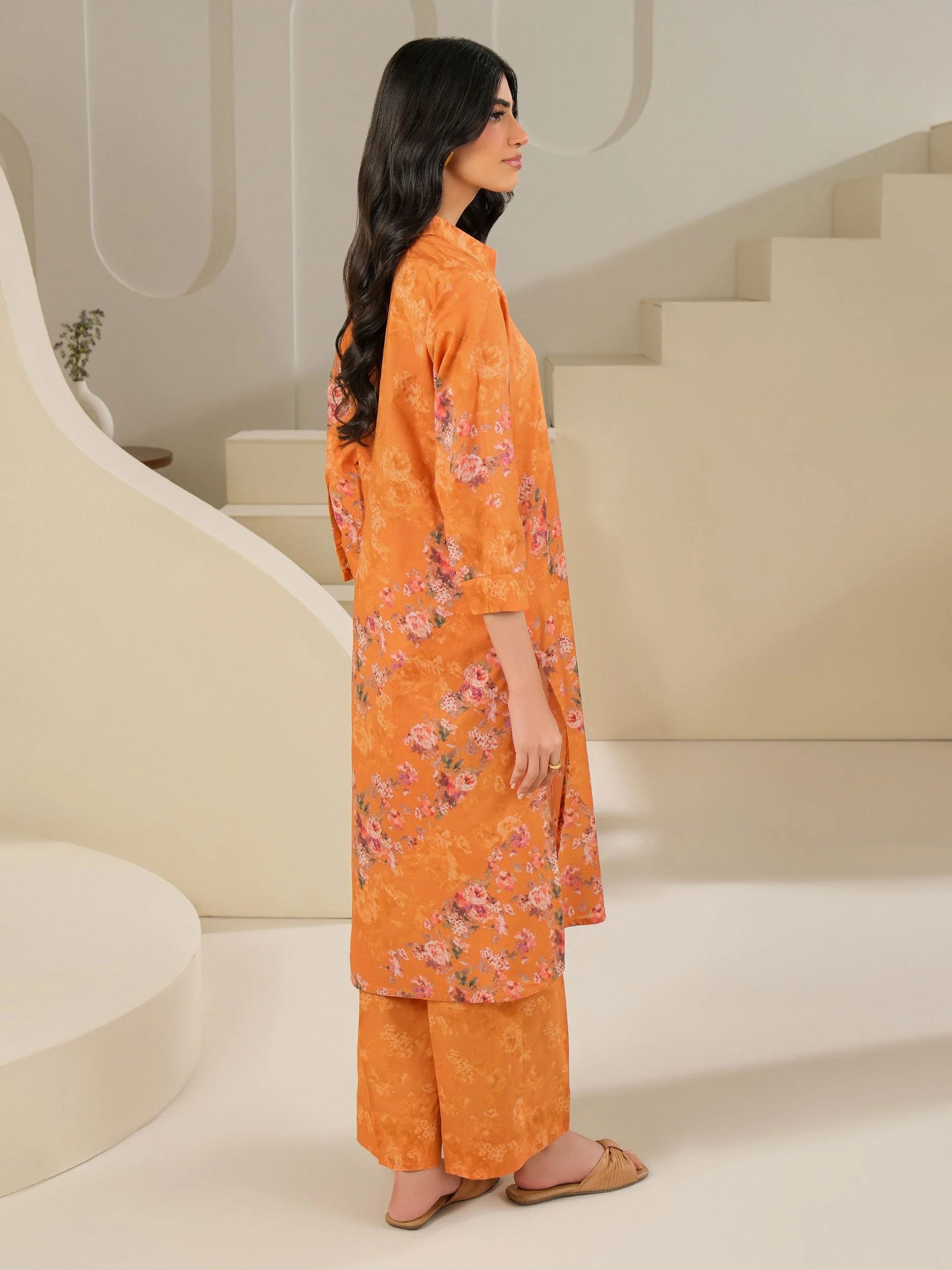 Limelight Unstitched Printed 2 Piece Cambric Suit – U3956 Orange | Rizwan Fabrics لیم لائٹ غیر سلا ہوا پرنٹڈ دو پیس کیمبریک سوٹ – U3956 اورنج | رضوان فیبریکس