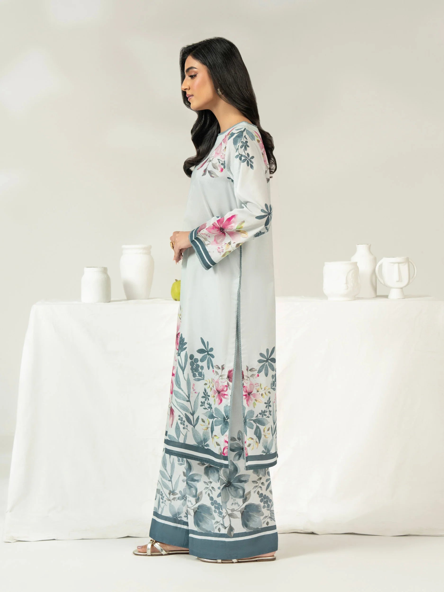 Limelight Unstitched Printed 2 Piece Cambric Suit – U4384 Sky Blue | Rizwan Fabrics لیم لائٹ غیر سلا ہوا پرنٹڈ دو پیس کیمبریک سوٹ – U4384 اسکائی بلیو | رضوان فیبریکس