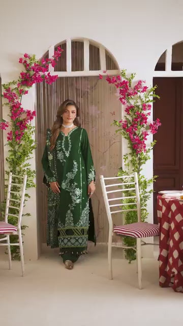 Mahnur Nova Khaddar ’25 – NK-03 | Golden Aura | Premium Digital Printed Winter 3PC Suit ماہنور نووا کھدر ’25 – NK-03 | گولڈن اورا | پریمیم ڈجیٹل پرنٹڈ ونٹر تین پیس سوٹ