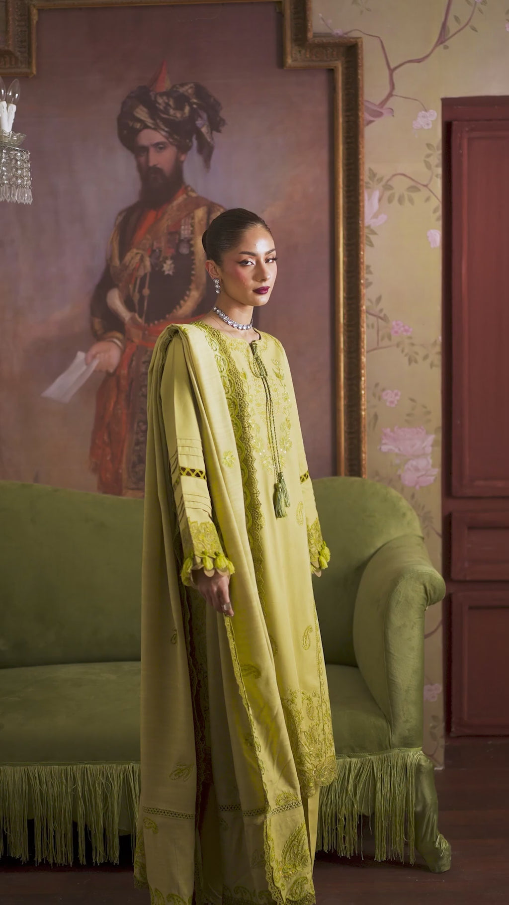 Mahnur Nova Khaddar ’25 – NK-10 | Honey Glow | Premium Digital Printed 3PC Winter Suit ماہنور نووا کھدر ’25 – این کے-10 | ہنی گلو | پریمیم ڈجیٹل پرنٹڈ تین پیس ونٹر سوٹ