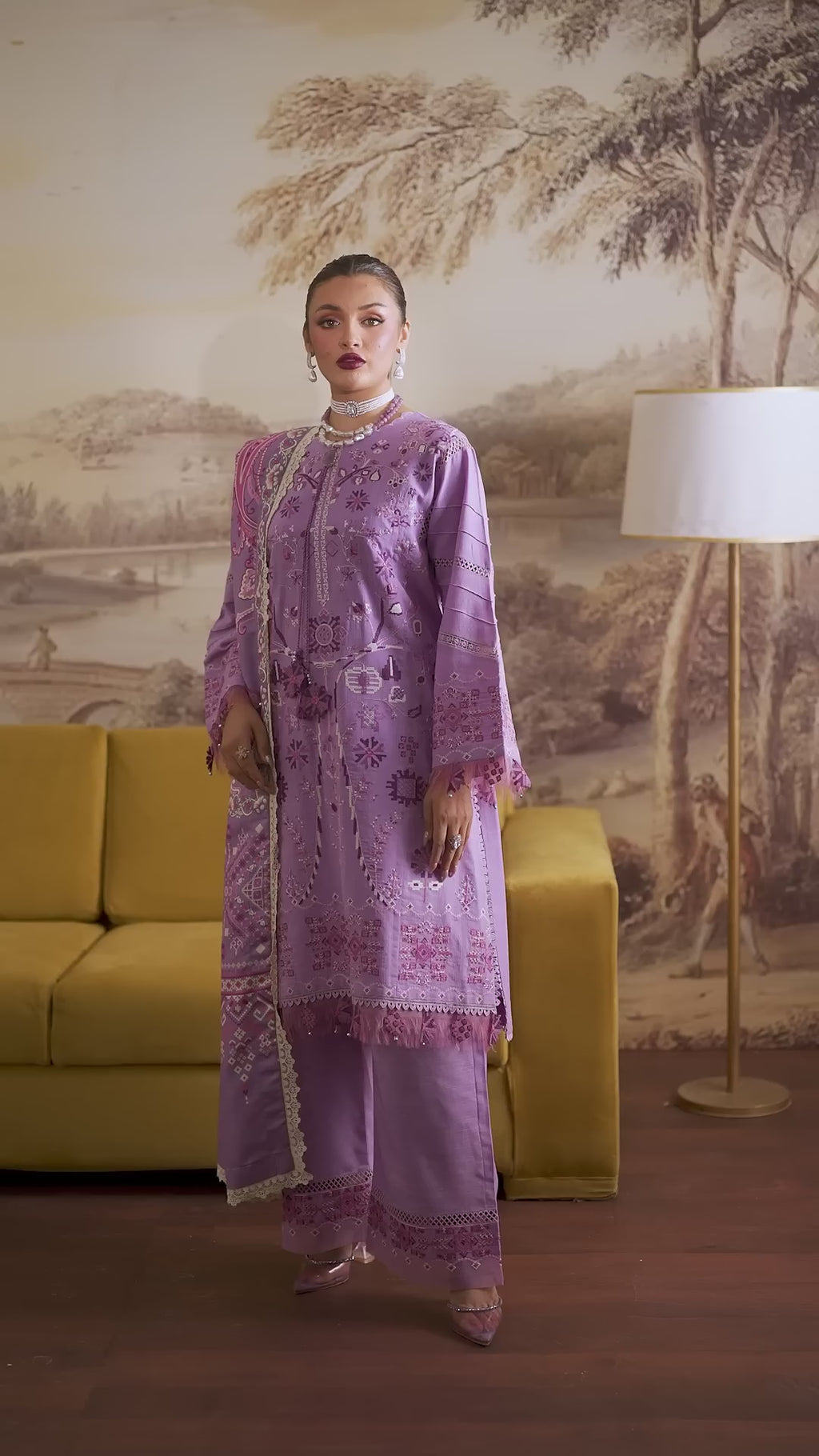 Mahnur Nova Khaddar ’25 – NK-11 | Plum Radiance | Premium Digital Printed 3PC Winter Suit ماہنور نووا کھدر ’25 – این کے-11 | پلَم ریڈیئنس | پریمیم ڈجیٹل پرنٹڈ تین پیس ونٹر سوٹ