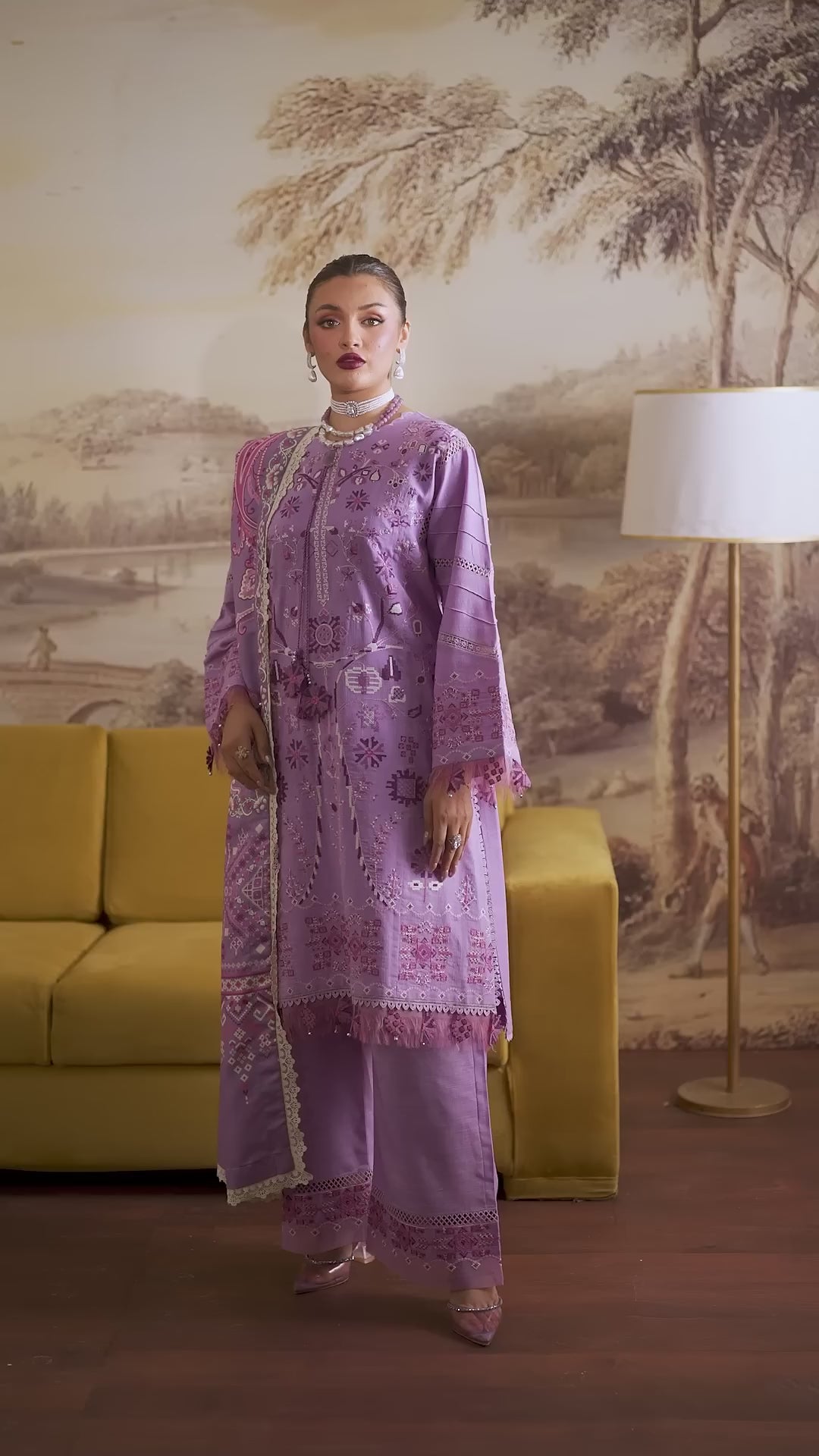 Mahnur Nova Khaddar ’25 – NK-11 | Plum Radiance | Premium Digital Printed 3PC Winter Suit ماہنور نووا کھدر ’25 – این کے-11 | پلَم ریڈیئنس | پریمیم ڈجیٹل پرنٹڈ تین پیس ونٹر سوٹ